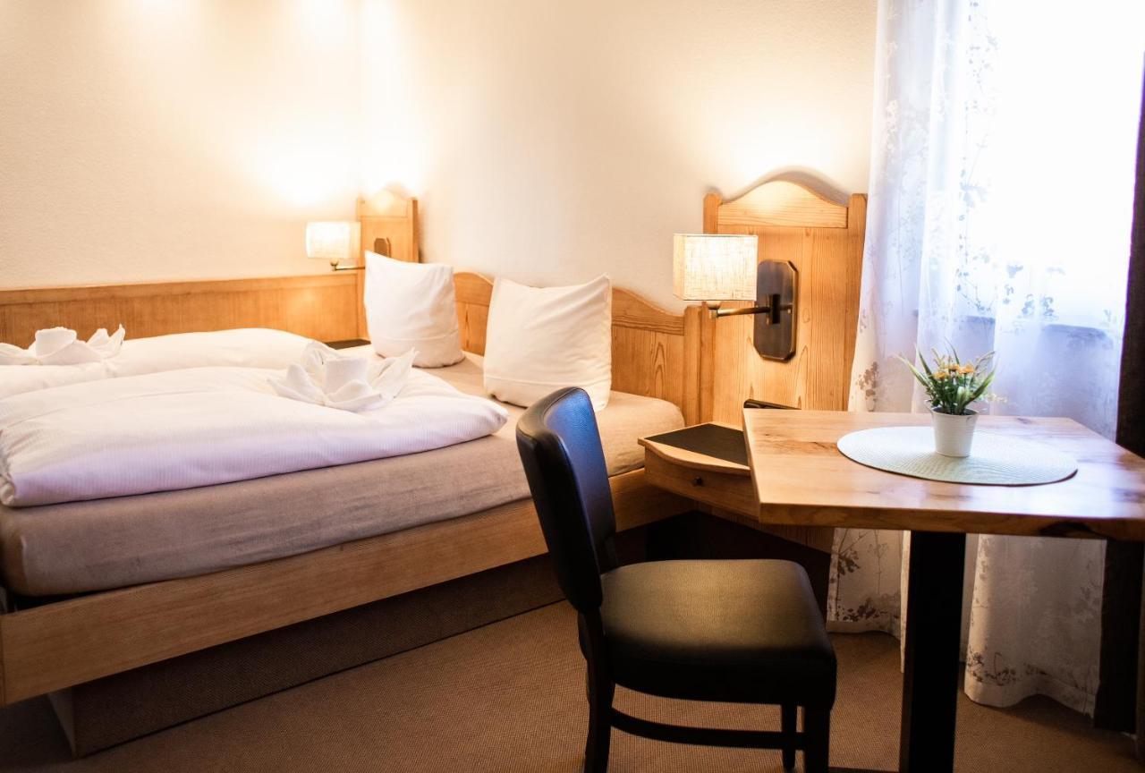Waldhotel Koenig Von Rom Waldesch Exterior photo