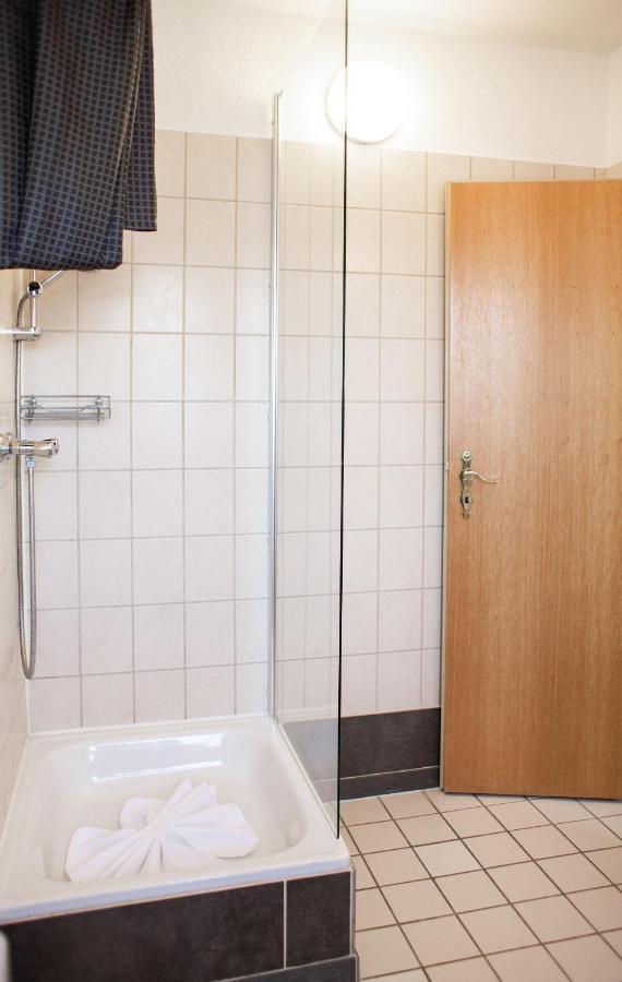 Waldhotel Koenig Von Rom Waldesch Exterior photo