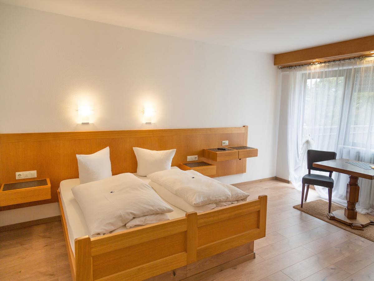 Waldhotel Koenig Von Rom Waldesch Exterior photo